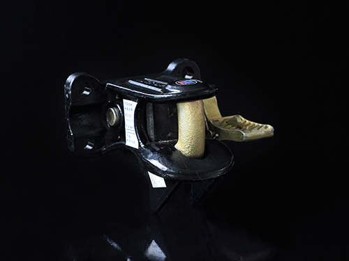 3代(dài)單踏後(hòu)牽引