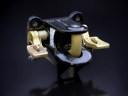 3代(dai)雙踏後(hou)牽引